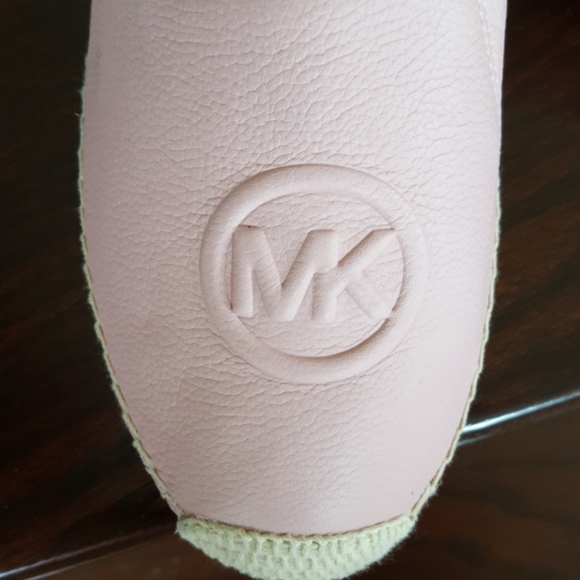 Michael Kors pink espadrilles - Picture 3 of 7
